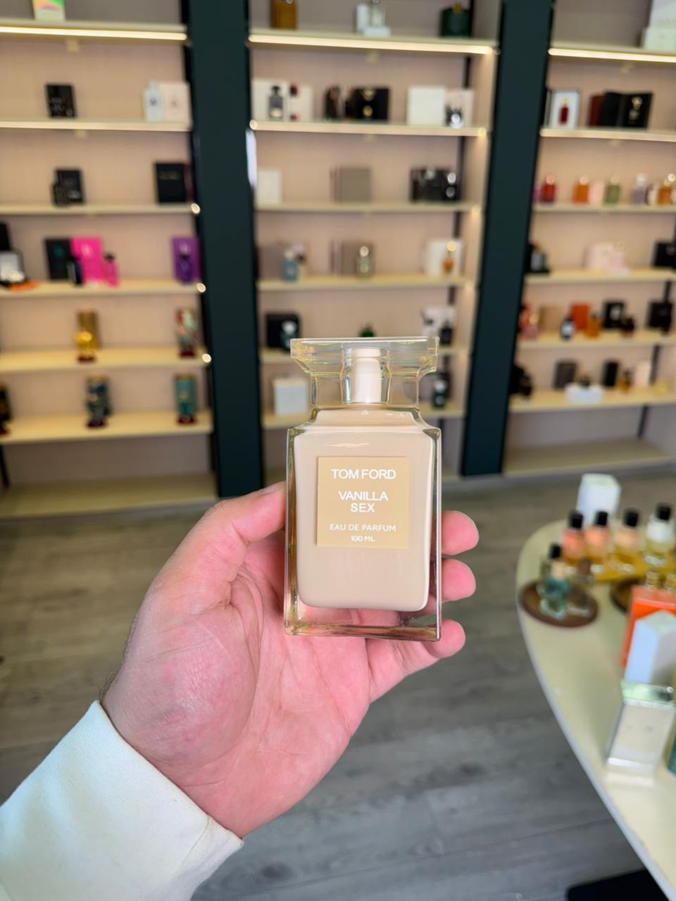 فانيلا سيكس